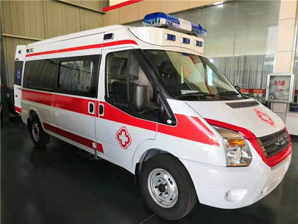 阆中市福特V362救护车